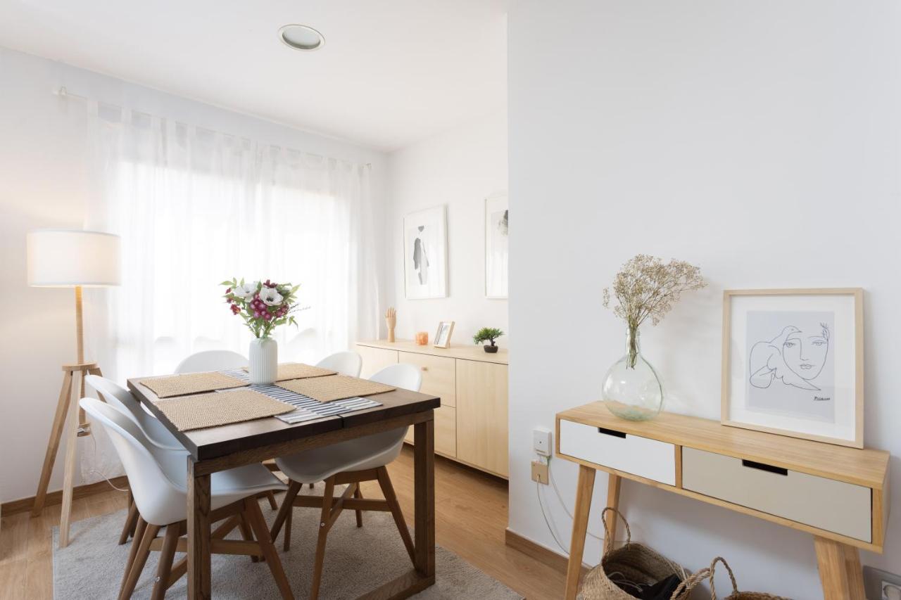 Home2Book Design Black & White Santa Cruz Home ภายนอก รูปภาพ