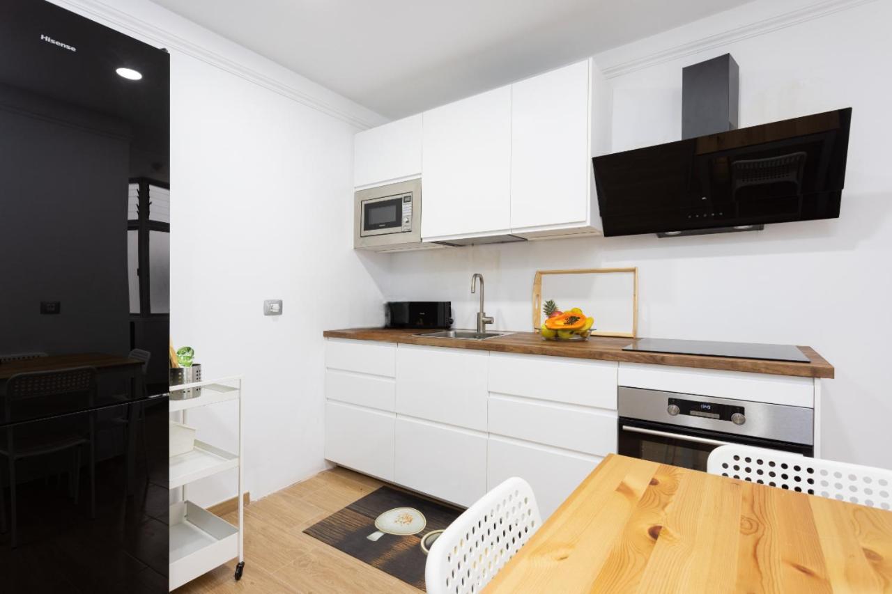 Home2Book Design Black & White Santa Cruz Home ภายนอก รูปภาพ